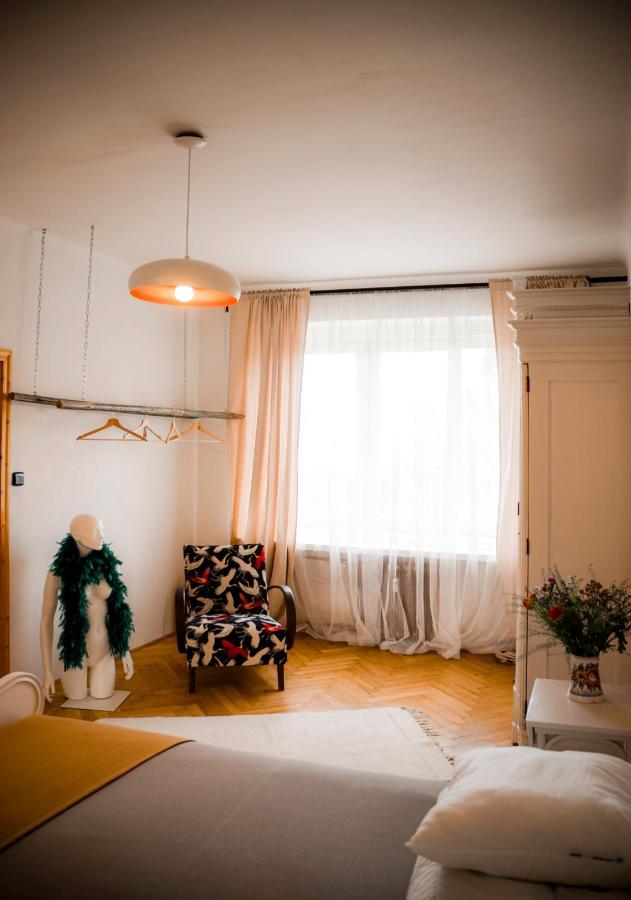 Kiki & Luky Family Apartment By Prague Castle Bagian luar foto