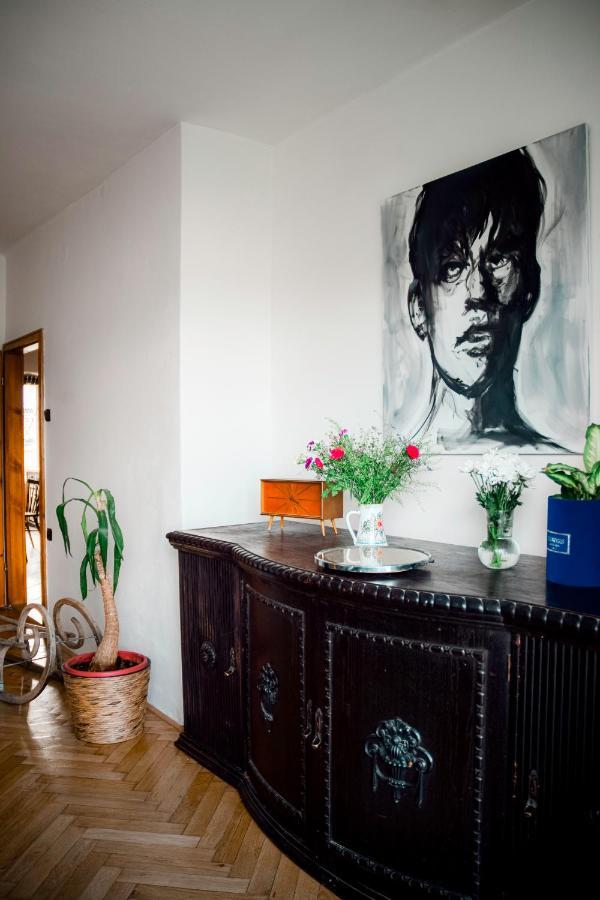 Kiki & Luky Family Apartment By Prague Castle Bagian luar foto